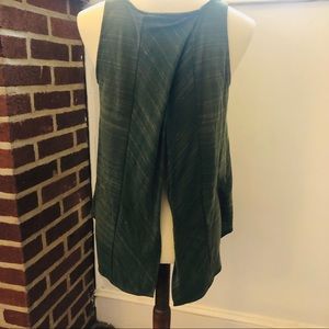 🖤🖤White House Black Market Green Top